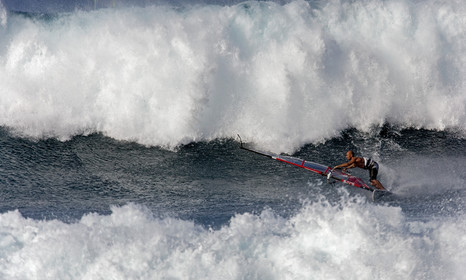 Ho'okipa beach HAWAII - USA . Jan 2007.