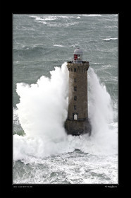 Photo disponible en tirage photo Fine Art,tirage original limités à 30 exemplaires.Chaque tirage est numéroté avec certificat d’authenticité signé.Pour choisir le format et support merci d'utiliser le caddie à coté de la photo.Formats disponibles : Tirage sur papier ( tirage seul) :  30x45 cm   40x60 cm  60x90 cm. Vous pouvez choisir le tirage avec un fond blanc ou noir , à votre convenance. Tirage sur papier contrecollé sur Dibond ( pas de bord blanc ou noir autour de l'image), avec système d'attache au dos:  30x45 cm   40x60 cm  50x75 cm  80x120cm.Tirage sur toile ( Canvas) monté sur chassis bois (pas de bord blanc ou noir autour de l'image), avec système d'attache au dos :  50x75 cm  80x120cm.Expédition ( Dans le monde entier): Colissimo (assurance) avec signature à réception. 48h pour la France métropolitaine.Il est possible de récupérer les tirages à La Galerie du Golfe (sans frais d'expèdition).Conditionnement tirages seuls: tube cylindrique renforcé + boite.