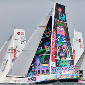 23_22384   © Thierry Martinez. LES SABLES D'OLONNE, 85 - FRANCE 25 septembre 2023.Départ MINI TRANSAT 2023. Départ du Dimanche 24 septembre retardé au Lundi 25 Sept .Les Sables d’Olonne (FRA)    Santa Cruz de la Palma ( Canaries)    St François ( Guadeloupe): 4050 NM.