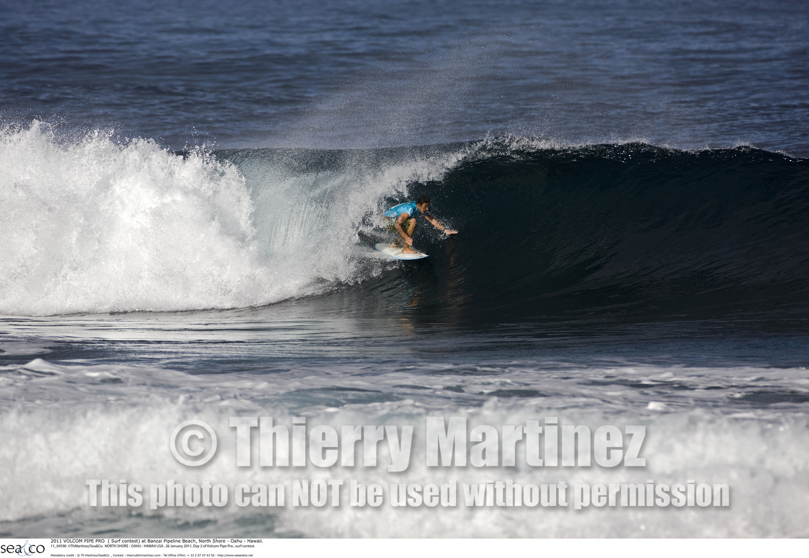 2011 VOLCOM PIPE PRO  ( Surf contest) at Banzai Pipeline Beach, North Shore - Oahu - Hawaii.