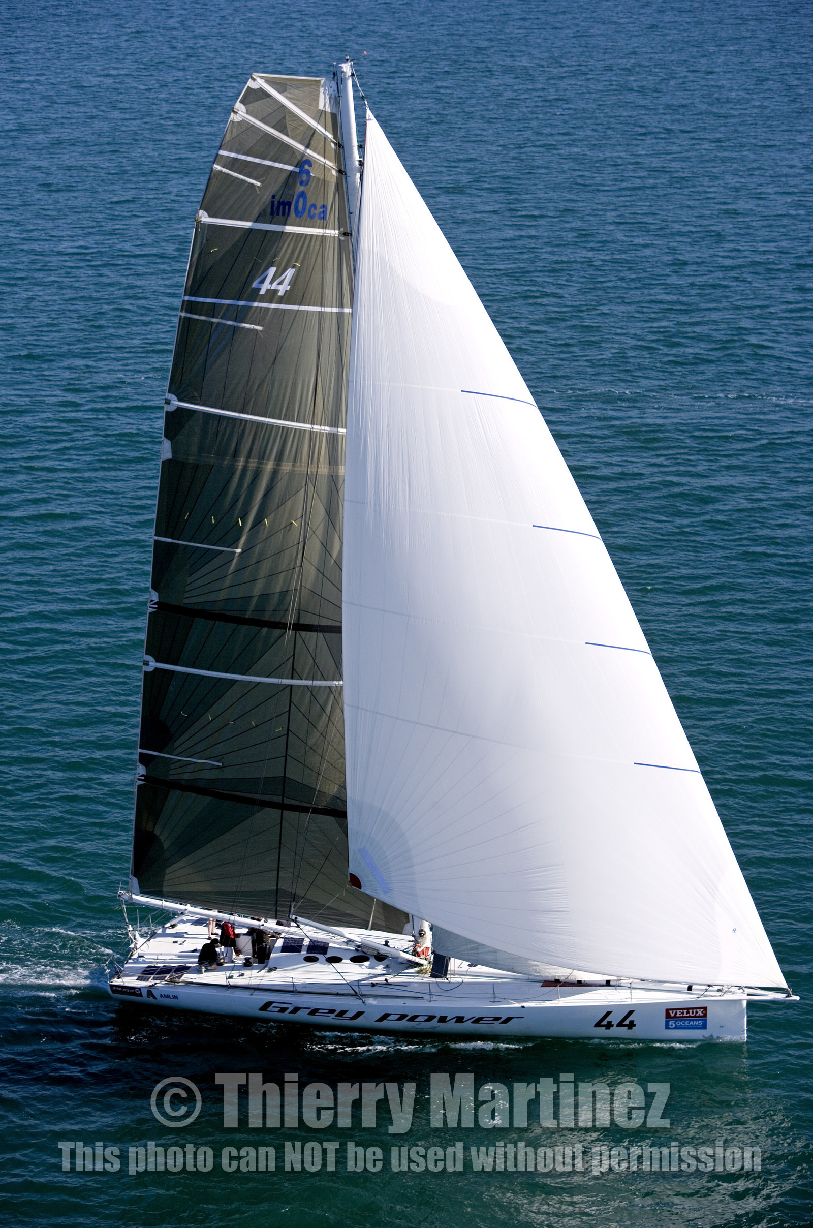 ROUND THE ISLAND RACE, ISLE OF WIGHT-UK . 3  June 2006.