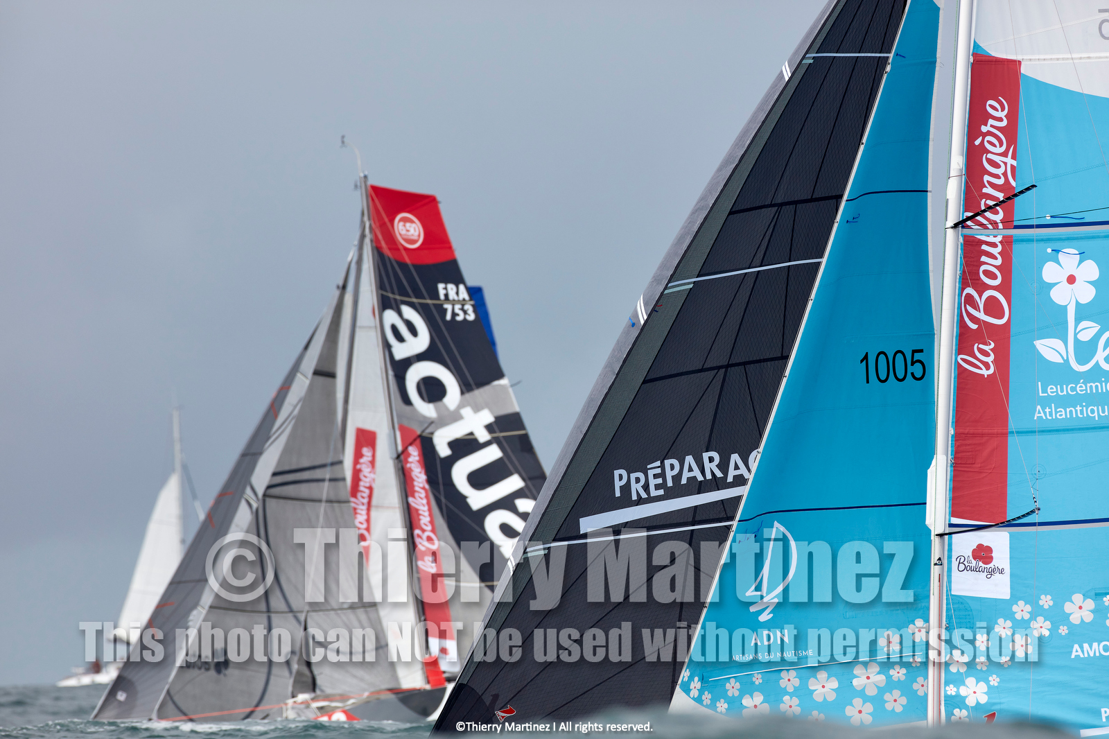 23_22393   © Thierry Martinez. LES SABLES D'OLONNE, 85 - FRANCE 25 septembre 2023.Départ MINI TRANSAT 2023. Départ du Dimanche 24 septembre retardé au Lundi 25 Sept .Les Sables d’Olonne (FRA)    Santa Cruz de la Palma ( Canaries)    St François ( Guadeloupe): 4050 NM.