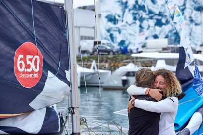 23_21718   © Thierry Martinez. LES SABLES D'OLONNE, 85 - FRANCE 25 septembre 2023.Départ MINI TRANSAT 2023. Départ du Dimanche 24 septembre retardé au Lundi 25 Sept .Les Sables d’Olonne (FRA)    Santa Cruz de la Palma ( Canaries)    St François ( Guadeloupe): 4050 NM.