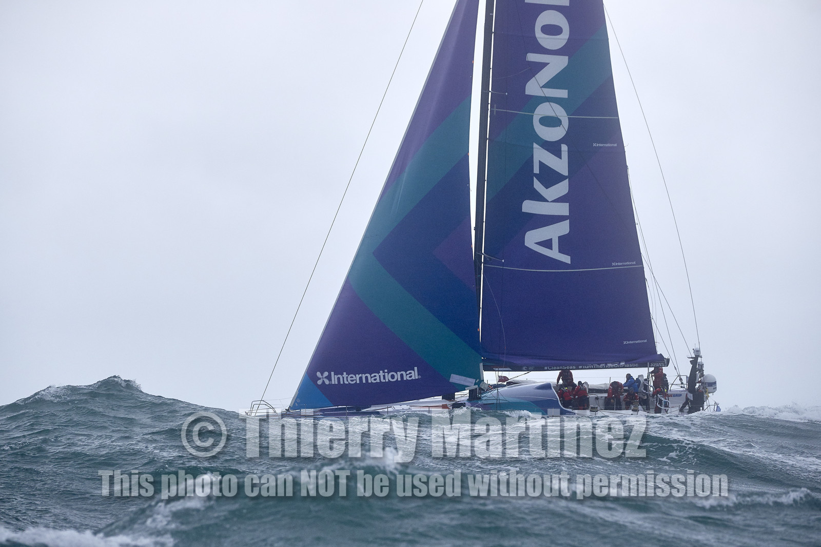 THM-17_062908_team AkzoNobel