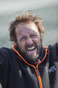 Single-handed sailing round the world record .
