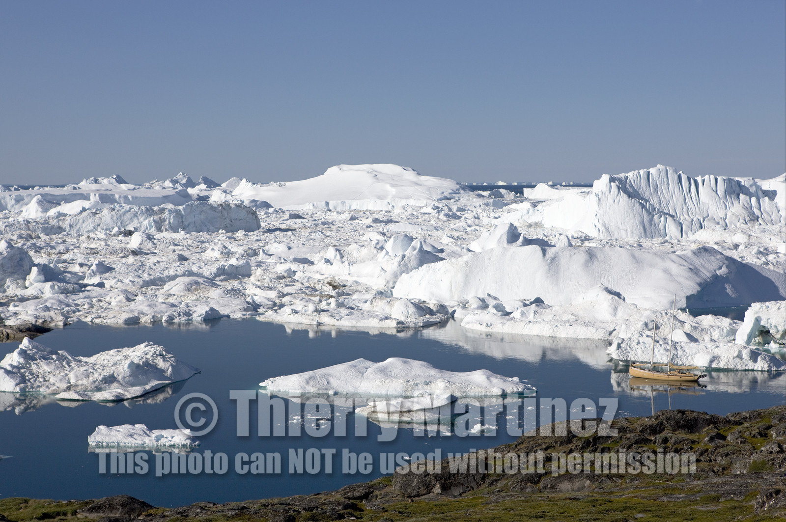 Schooner LA LOUISE sailing on west coast of Greenland.