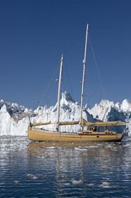Schooner LA LOUISE sailing on west coast of Greenland.