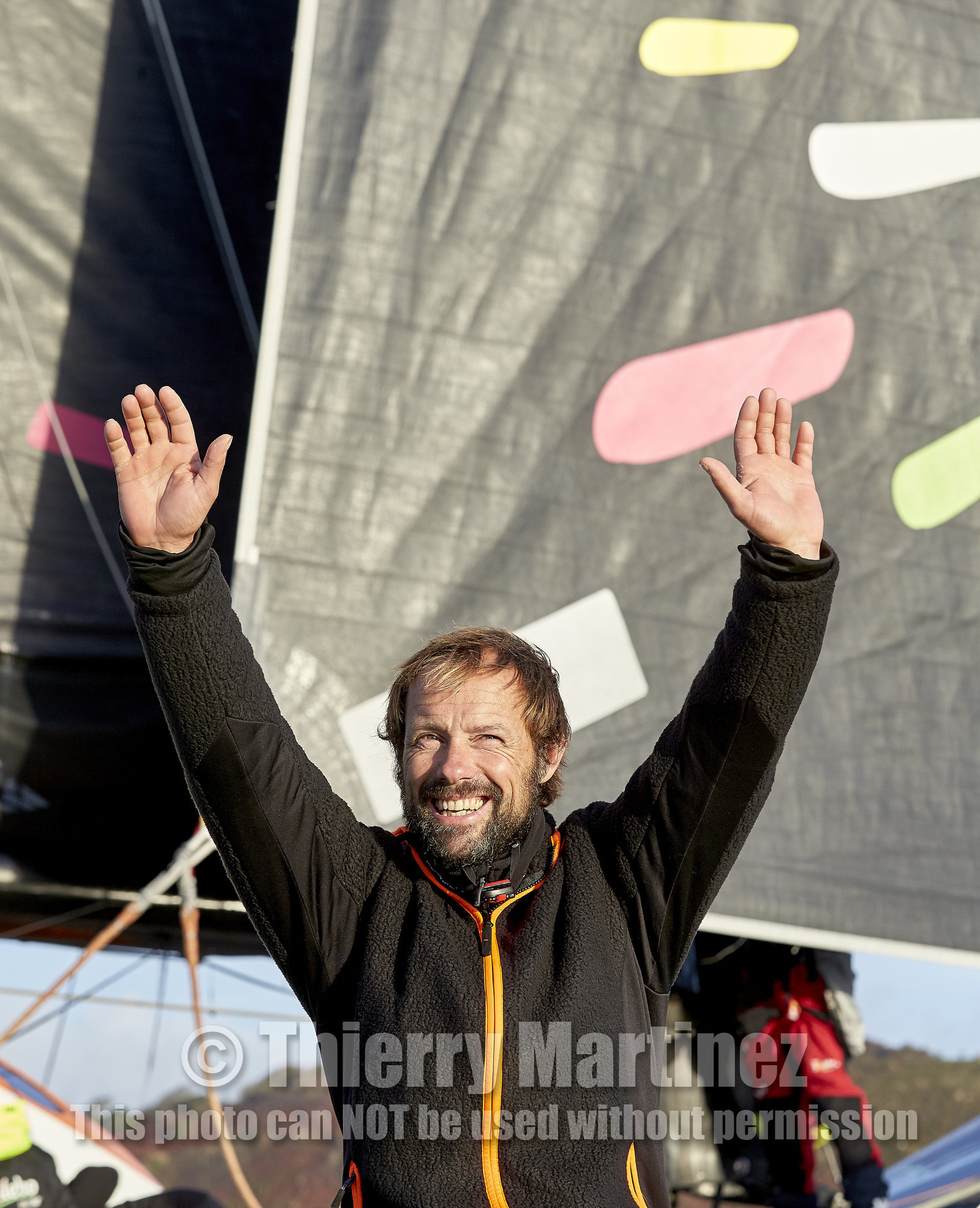 Single-handed sailing round the world record .