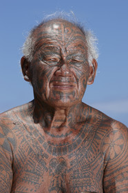 15_026825  ©ThMartinez Sea&Co.  RANGIROA - ARCHIPEL des TUAMOTU. POLYNESIE FRANCAISE .  8 Février 2015. ..HURI, pilote Taxi Boat à Rangiroa.