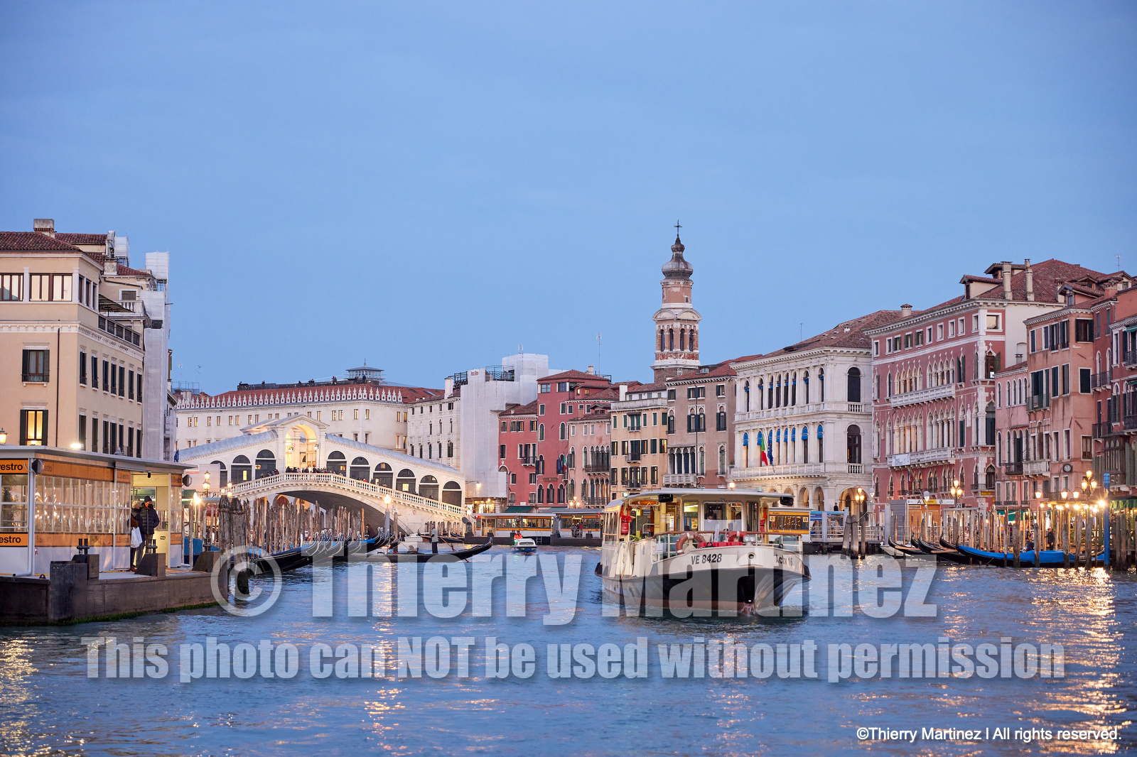THM-21_30450_VENISE
