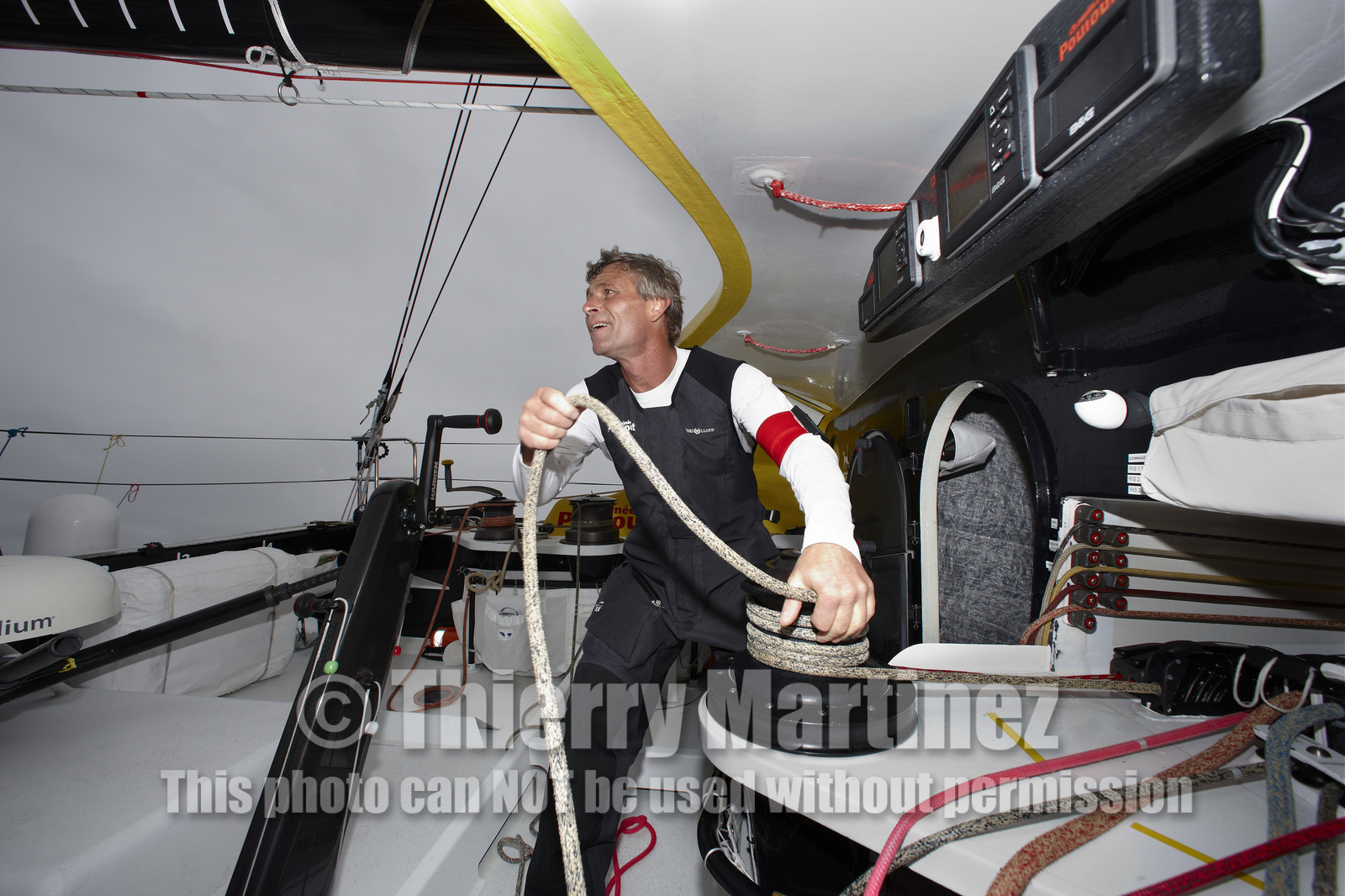 12_19523 CHEMINEES POUJOULAT ( IMOCA 60') , Skipper Bernard Stamm (SUI)