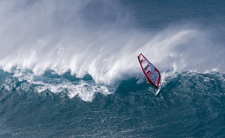 Ho'okipa beach HAWAII - USA . Jan 2007.