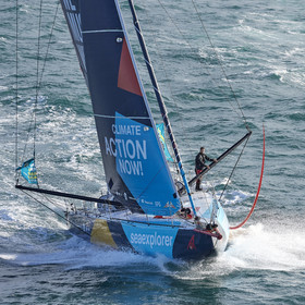 22_39730   © Thierry Martinez.DINARD, FRANCE. 9 Novembre  2022Départ de la 12éme ROUTE DU RHUM, transatlantique course à la voile en solitaire de St Malo(FRA)  à Pointe à Pitre (FRA-Guadeloupe) 3.543 milles nautiques.