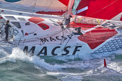 22_39078   © Thierry Martinez.DINARD, FRANCE. 9 Novembre  2022Départ de la 12éme ROUTE DU RHUM, transatlantique course à la voile en solitaire de St Malo(FRA)  à Pointe à Pitre (FRA-Guadeloupe) 3.543 milles nautiques.
