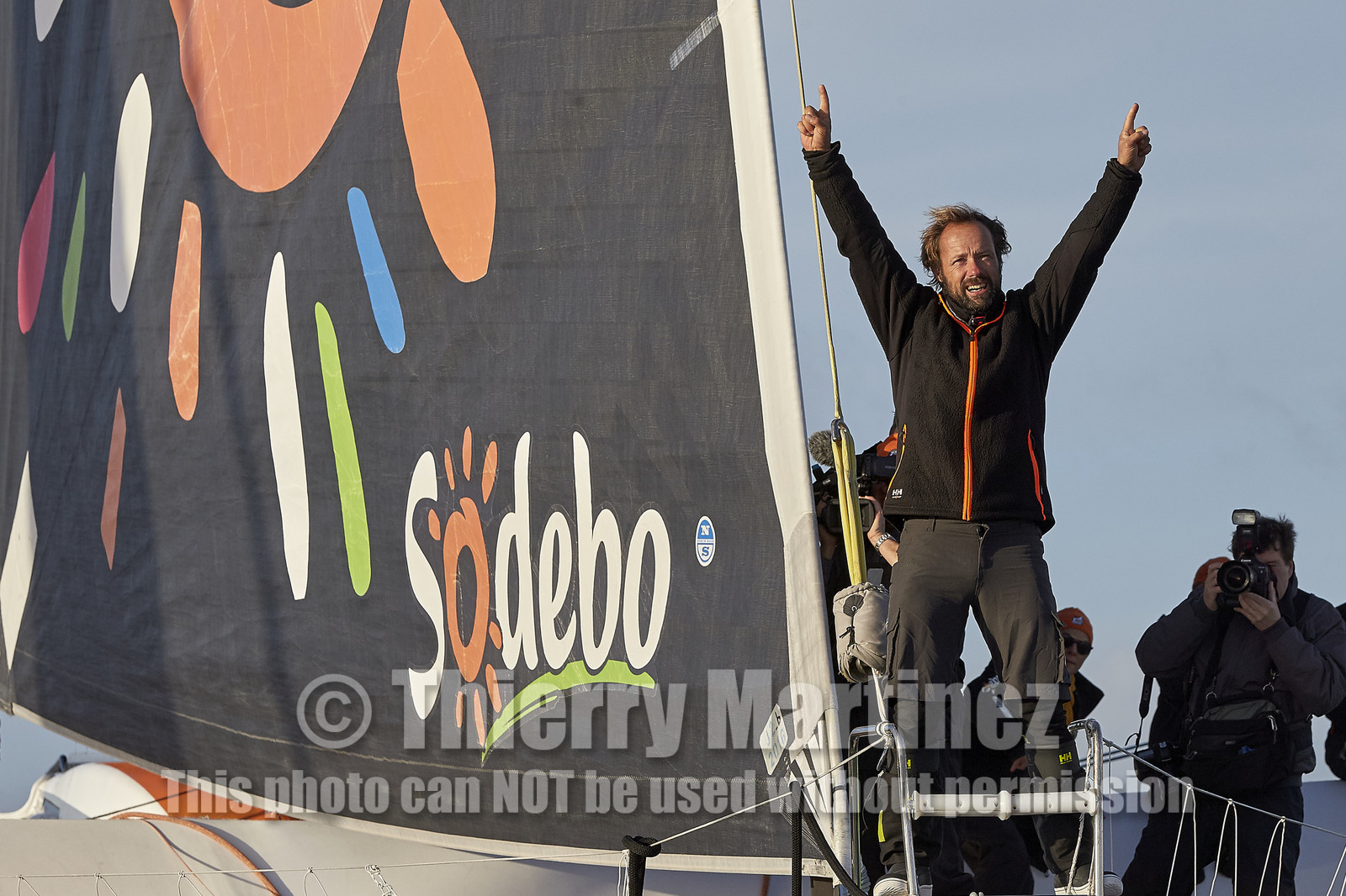 Single-handed sailing round the world record .