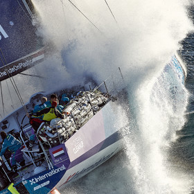 THM-17_108390_VOR-LISBON-LEG2start