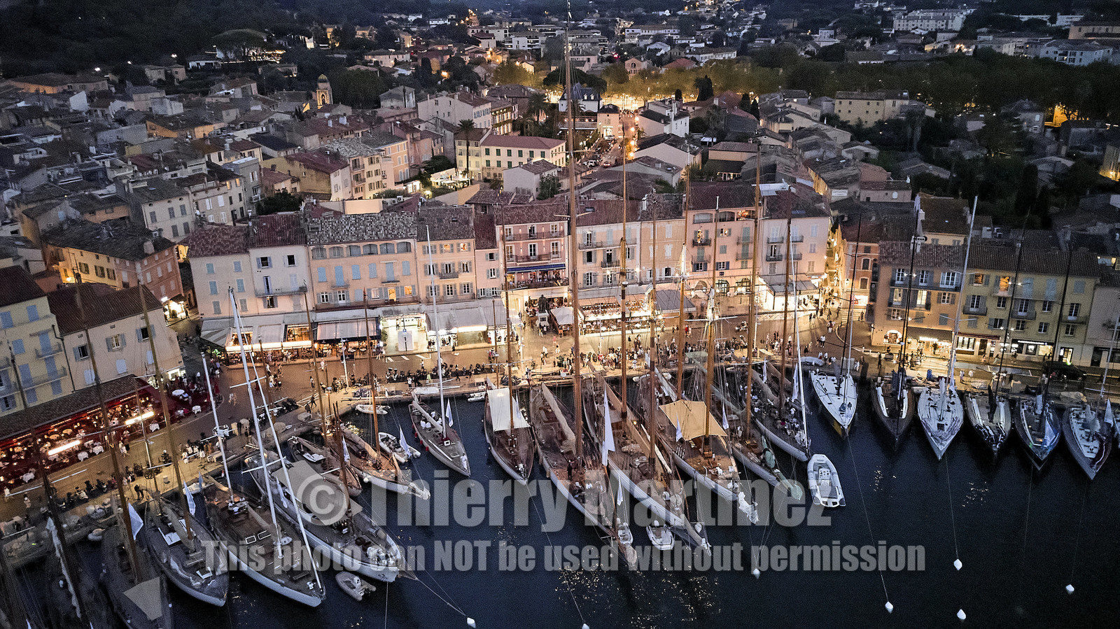 THM-21_23917_VOILES ST TROPEZ soir