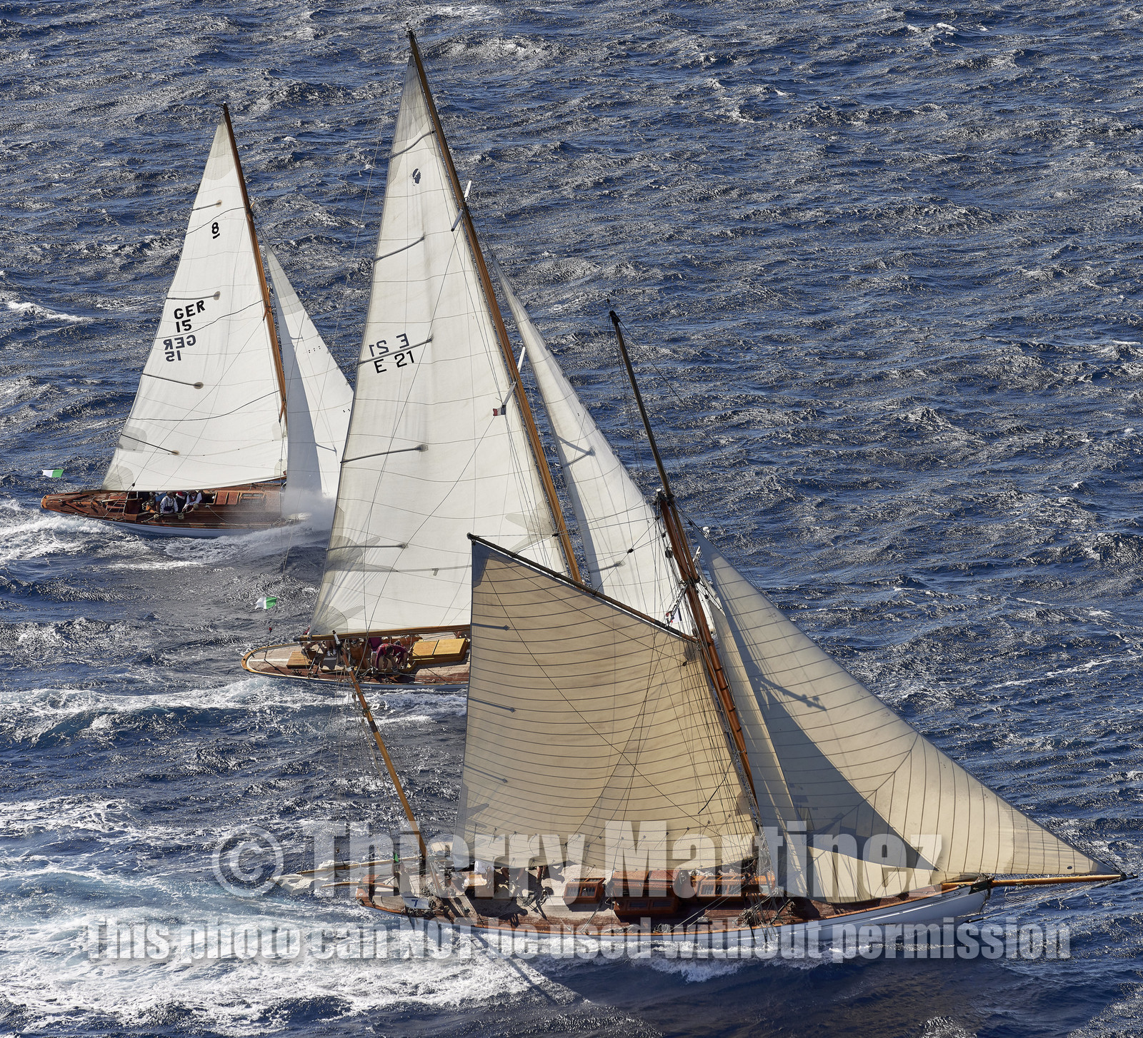 THM-21_23150_VOILES ST TROPEZ DAY 2 HELI
