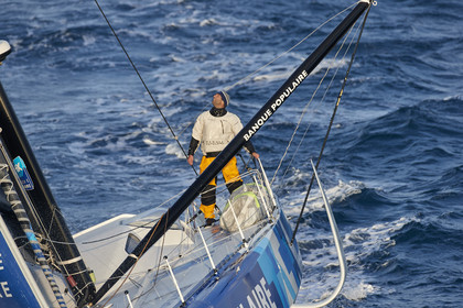 THM-17_000060_VendeeGlobeFinish