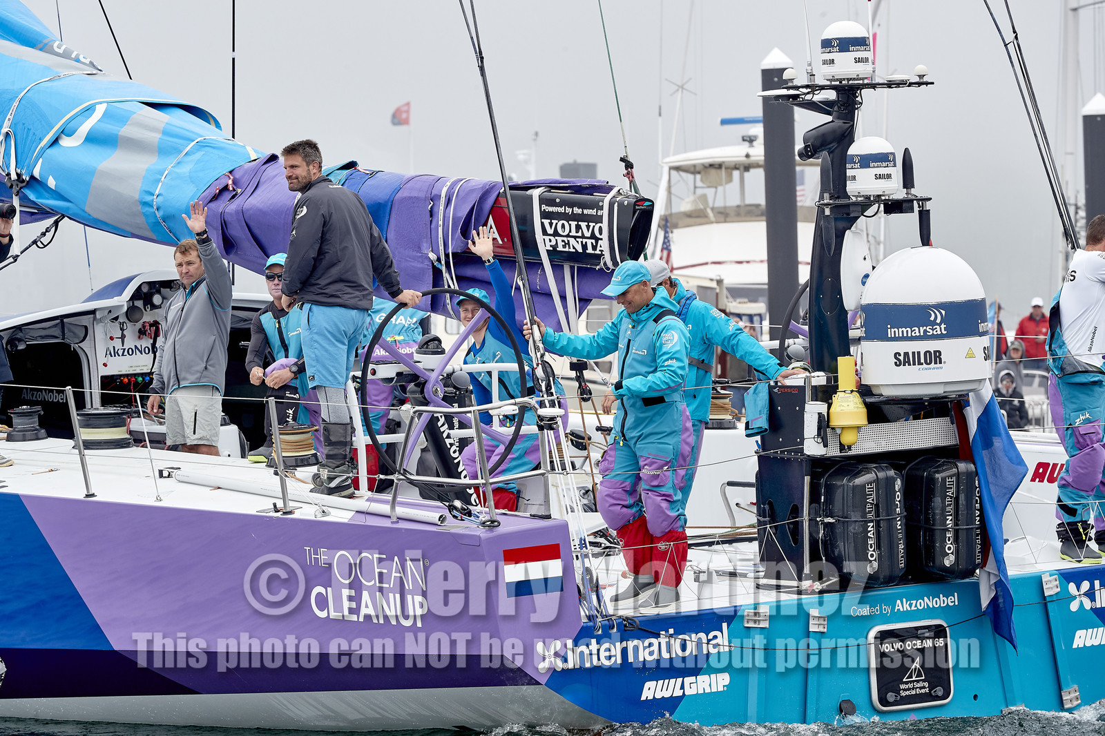 team AkzoNobel  in Volvo Ocean Race 2017-18.